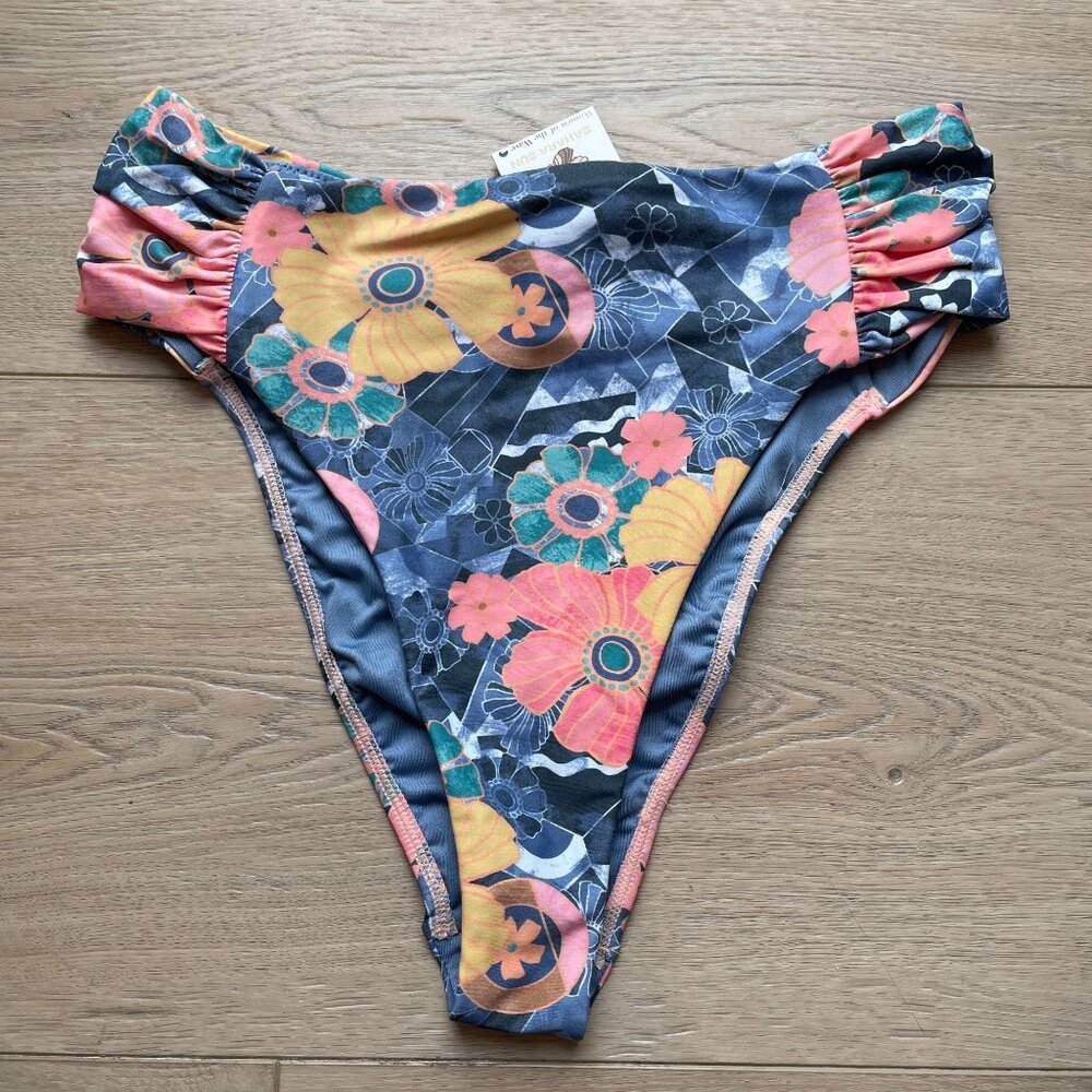 NEW ONeill Womens Small Jadia Floral Long Beach Bikini‎ Bottom Cheeky Coverage